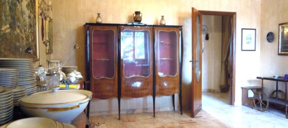6 rooms Apartment in Rome, Italy No. 192645 27