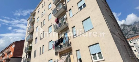 2 bedrooms Apartment in Lecco, Italy No. 288074 2