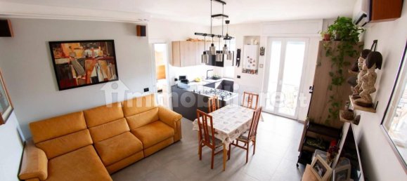 2 bedrooms Apartment in Lecco, Italy No. 288074 6