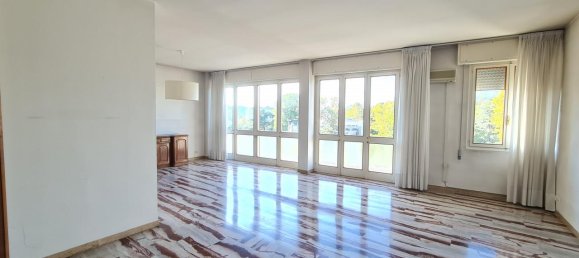 4 rooms Apartment in Abano Terme, Italy No. 235168 4