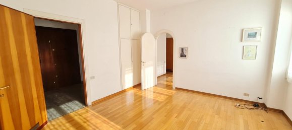 4 rooms Apartment in Abano Terme, Italy No. 235168 16
