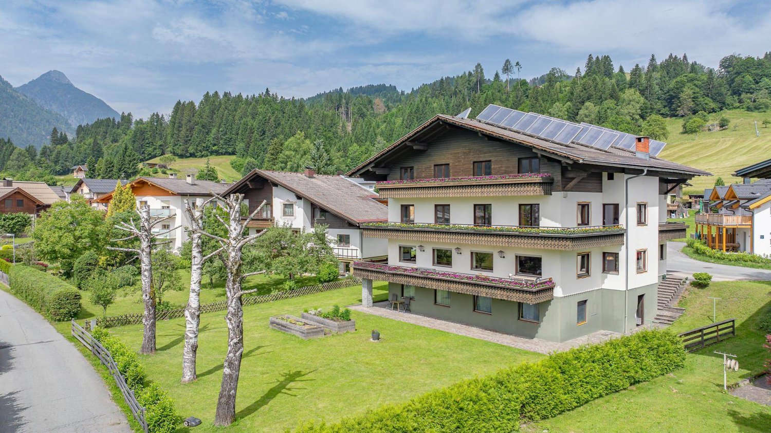 708m² Hotel in Kotschach-Mauthen, Austria No. 59102