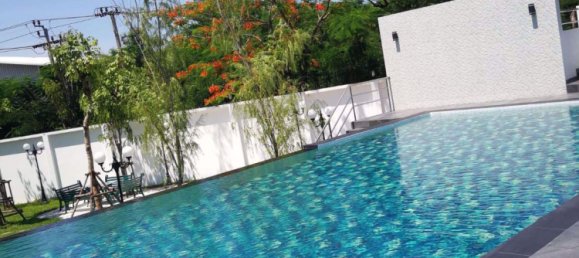 4 غرف نوم منزل في Bang Na, Thailand رقم 9684 6