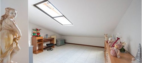 Duplex T3 em Brescello, Italy N.º 289473 21