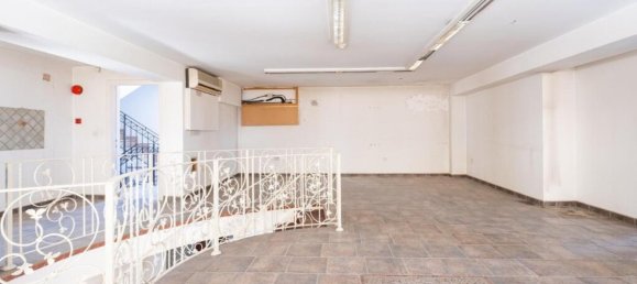 Коммерческая недвижимость 485м² в Никосия, Кипр № 12197 12