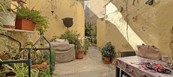 5 Schlafzimmer Haus in Zabbar, Malta, Nr. 1915 2