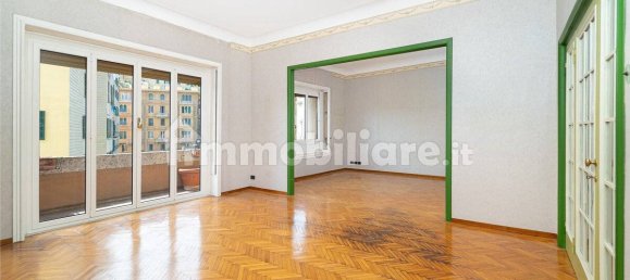 3 bedrooms Apartment in Genoa, Italy No. 373219 2
