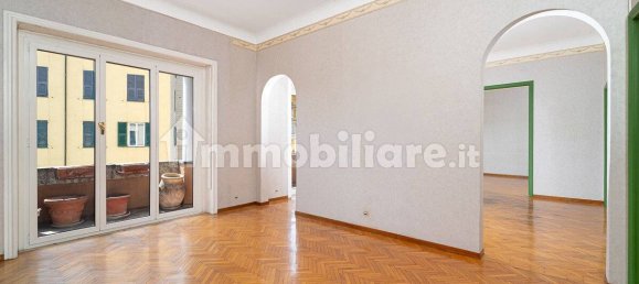 3 bedrooms Apartment in Genoa, Italy No. 373219 23