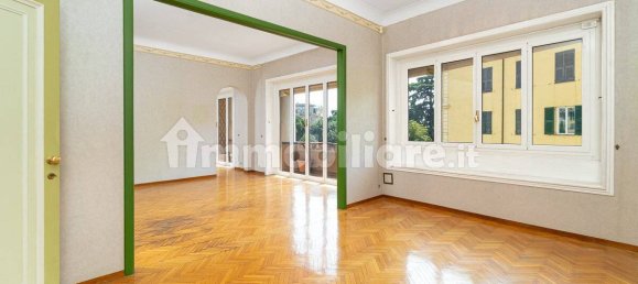 3 bedrooms Apartment in Genoa, Italy No. 373219 22