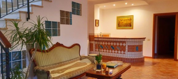 6 rooms House in Fiano Romano, Italy No. 255760 5