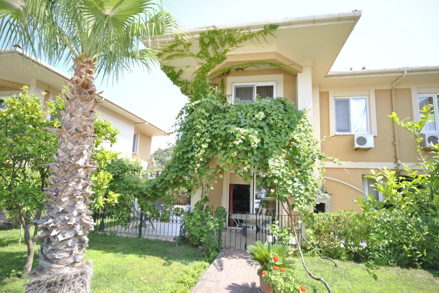 Villa 3+1 à Kemer, Turkey No. 34242