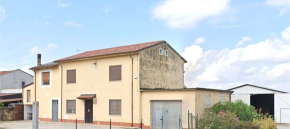 10 rooms House in Goito, Italy No. 228150 31