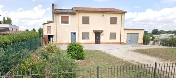10 rooms House in Goito, Italy No. 228150 28