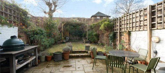 5 bedrooms House in London, United Kingdom No. 5202 2