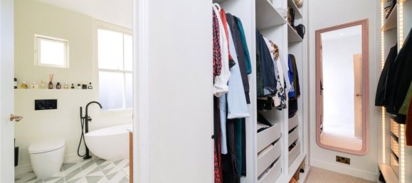 5 bedrooms House in London, United Kingdom No. 5202 20