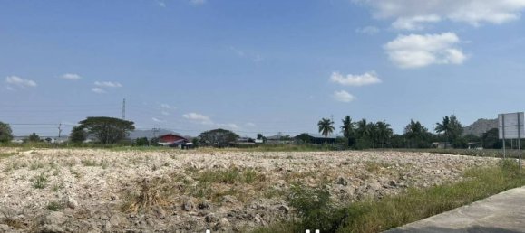 Commercial property in Hua Hin, Thailand No. 13091 2