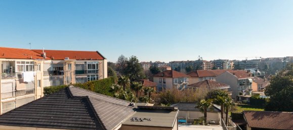 2 bedrooms Apartment in Rivoli, Italy No. 55339 4