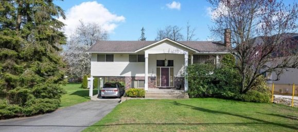4 bedrooms House in British Columbia, Canada No. 191 8
