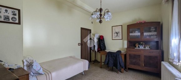 8 rooms House in Gattatico, Italy No. 184103 12