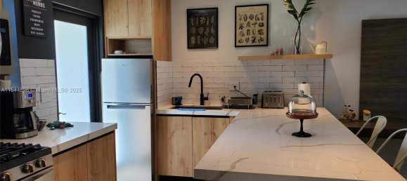 46.45m² Villa for rent in Miami, Miami-Dade, Florida, USA № 614652 6