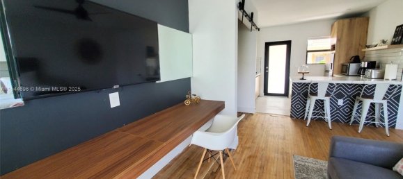 46.45m² Villa for rent in Miami, Miami-Dade, Florida, USA № 614652 16