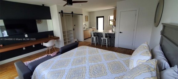 46.45m² Villa for rent in Miami, Miami-Dade, Florida, USA № 614652 15