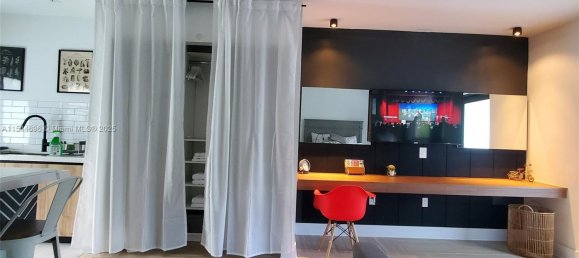 46.45m² Villa for rent in Miami, Miami-Dade, Florida, USA № 614652 4