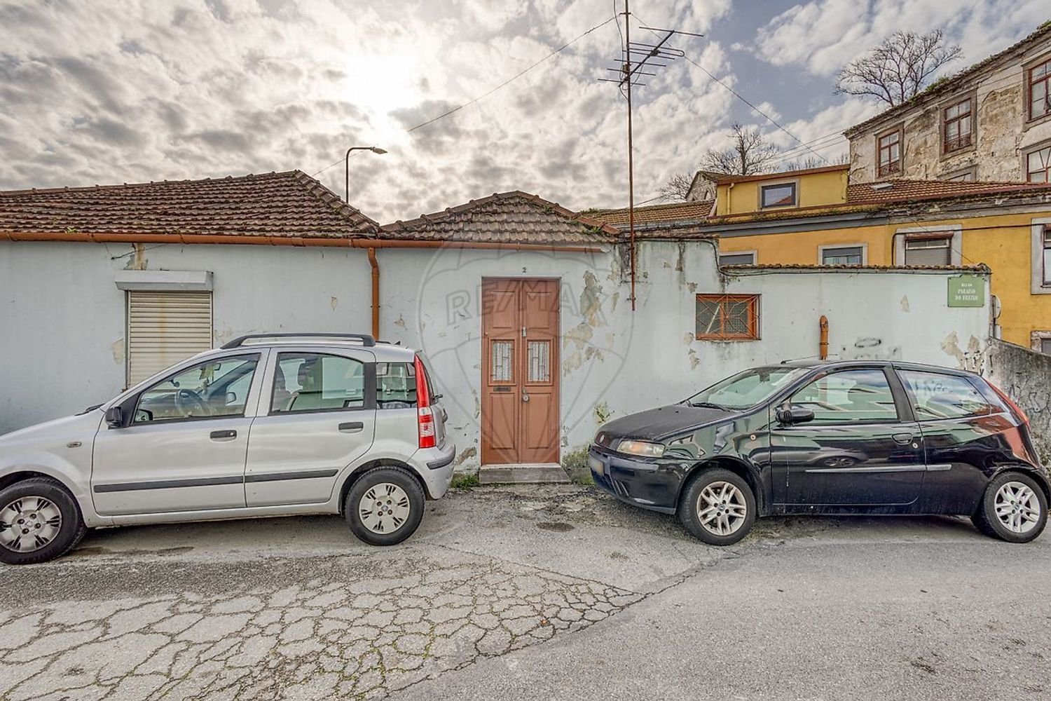 2 bedrooms House in Porto, Portugal No. 23657