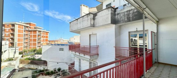 3غرفة شقة في Triggiano, Italy رقم 24141 2