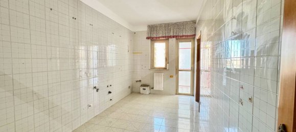 3غرفة شقة في Triggiano, Italy رقم 24141 7