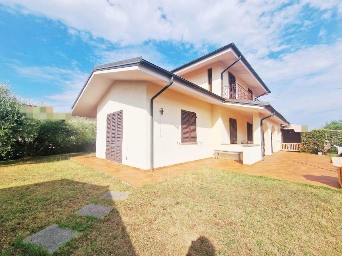 Villa T2 em Montecarlo, Italy N.º 816