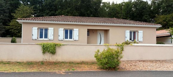 3 Schlafzimmer Haus in Charente, France, Nr. 335761 3