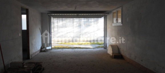 Вилла с 4 спальнями в Монкривелло, Италия № 86587 18