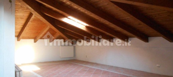 Вилла с 4 спальнями в Монкривелло, Италия № 86587 14