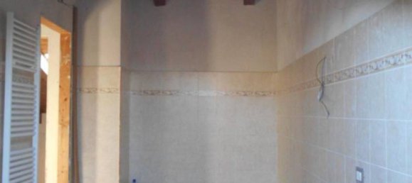 Вилла с 4 спальнями в Монкривелло, Италия № 86587 12