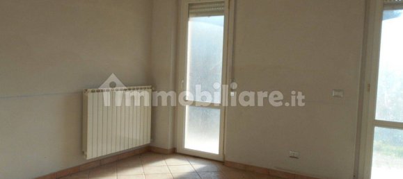 Вилла с 4 спальнями в Монкривелло, Италия № 86587 5