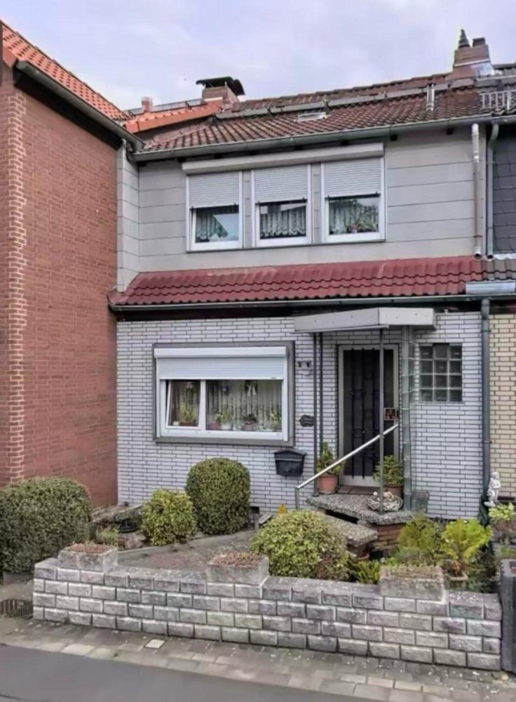 Таунхаус с 5 комнатами в Зальцгиттер, Германия № 343867