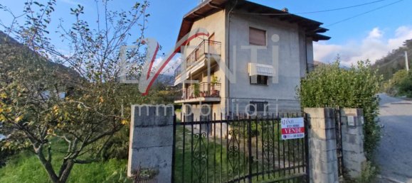 5 rooms Apartment in Perosa Argentina, Italy No. 44407 3