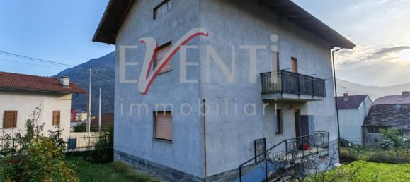 5 rooms Apartment in Perosa Argentina, Italy No. 44407 2