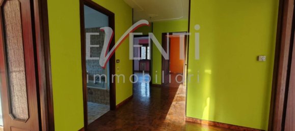 5 rooms Apartment in Perosa Argentina, Italy No. 44407 9
