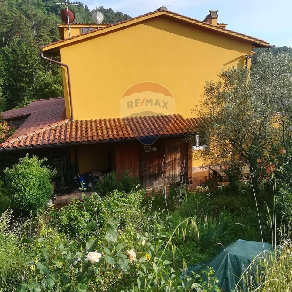 2 bedrooms Apartment in Reggello, Italy No. 51009