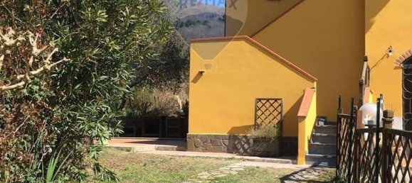 2 bedrooms Apartment in Reggello, Italy No. 51009 7