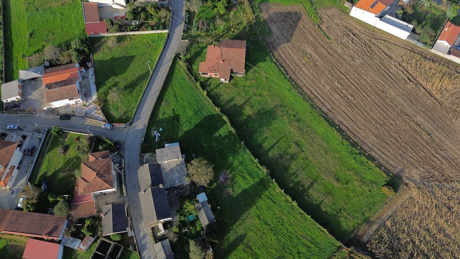  Land in Barcelos, Portugal No. 307079