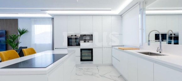 4 bedrooms Villa in Callao Salvaje, Spain No. 16149 11