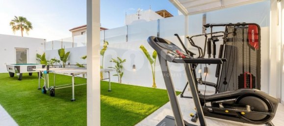 4 bedrooms Villa in Callao Salvaje, Spain No. 16149 21