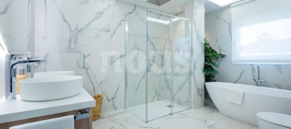 4 bedrooms Villa in Callao Salvaje, Spain No. 16149 17