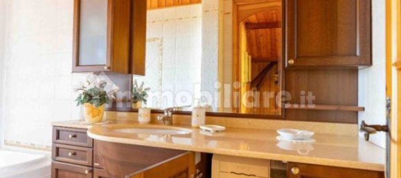 2 Schlafzimmer Haus in Corio, Italy, Nr. 372926 21