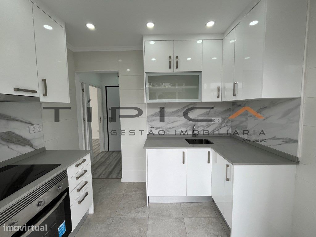 1 bedroom Apartment in Lisbon, Portugal No. 151954