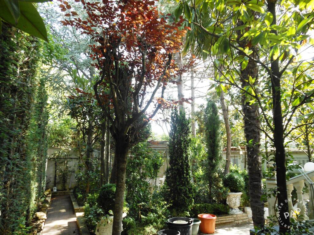 Casa de 3 dormitorios en Saint-Maur-des-Fosses, France No. 299249