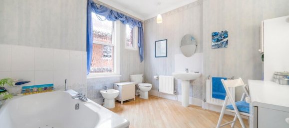 4 غرف نوم منزل في Beckenham, United Kingdom رقم 1078 5